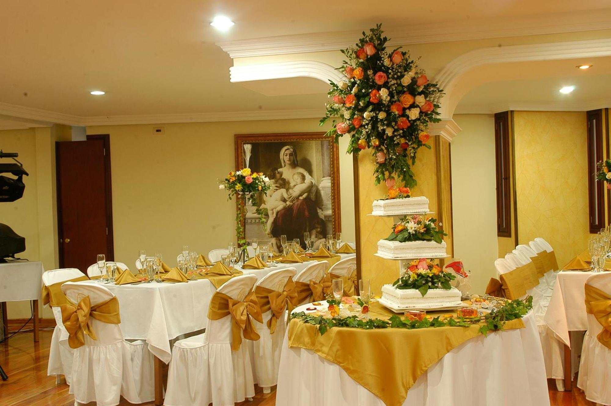 Hotel Fernando Plaza Пасто Экстерьер фото
